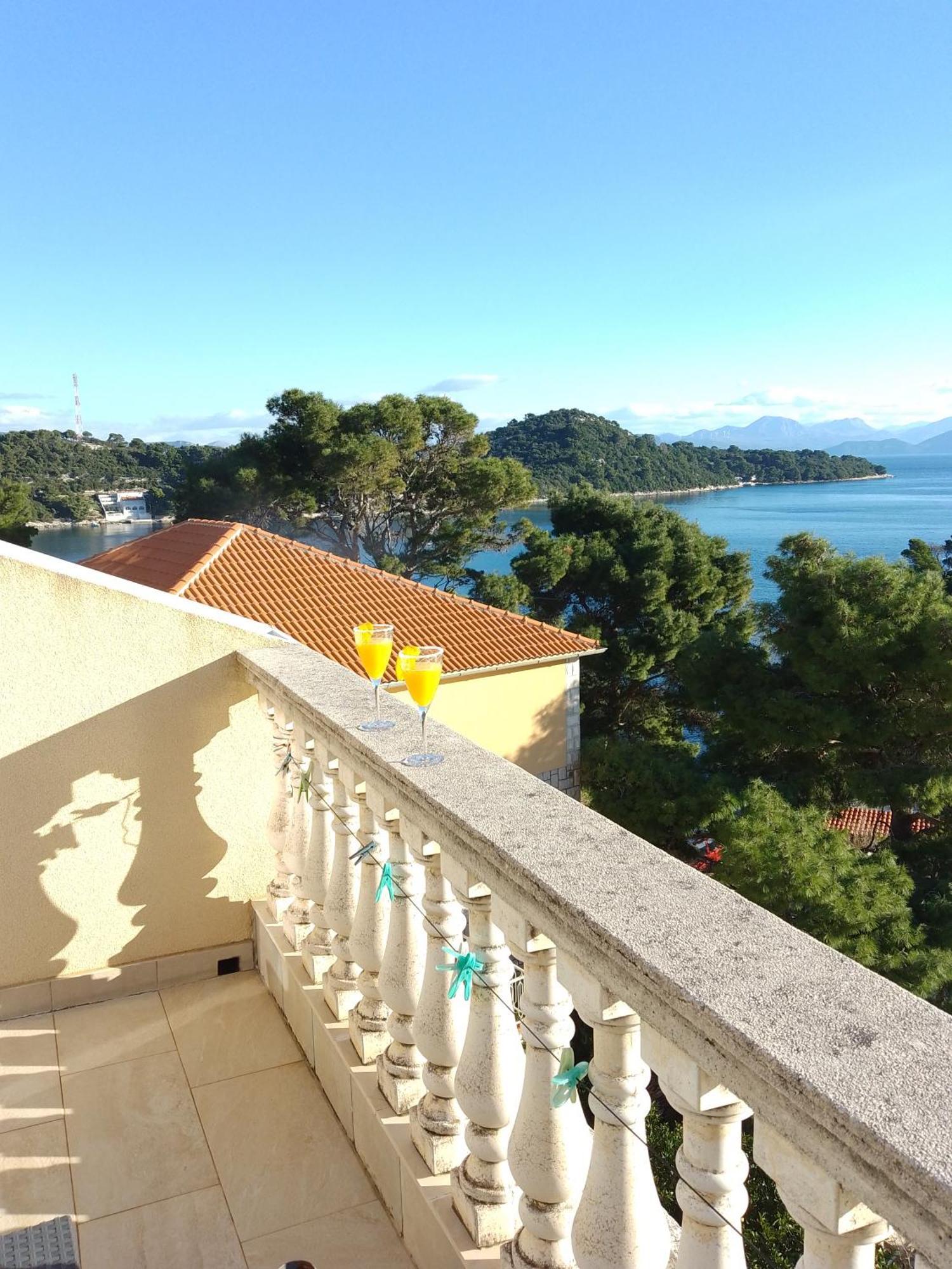 Apartments Laura Mljet Sobra Esterno foto
